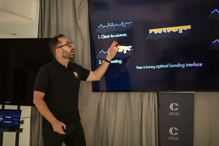 Imagen del curso Regeneración ósea guiada